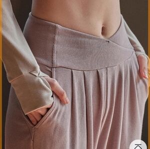 BROWN Ribbed Jogger Yoga Pants